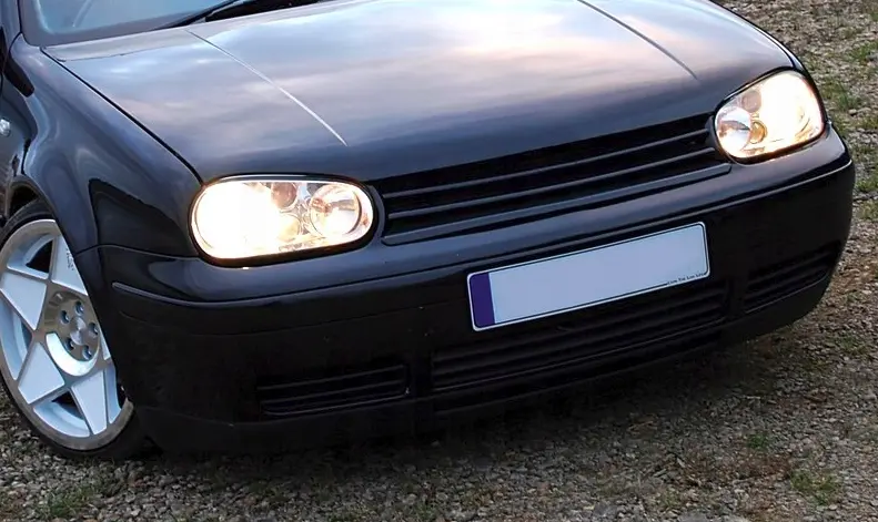 Grill VW Golf Mk4 1997 – 2006  | Emblemfri Sport Glossy Black – bilde 4