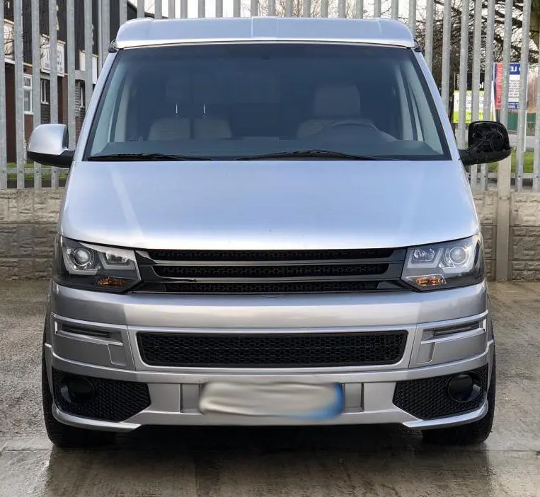 Grill VW T5.1 2009 - 2015  | Emblemfri Sport Matt Black – bilde 2