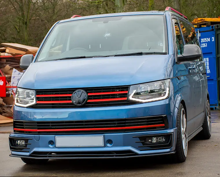 Grill VW T6 2015-2019 | BLACK RED
