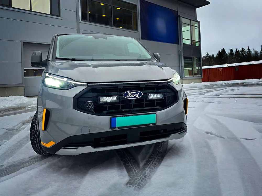 Grillkit Lazer │ Ford Transit Custom Trail 2024 -> - 5400 lumen - 52 W - komplett sett - ECE-godkjent - 2 stk Triple-R 750 – bilde 4