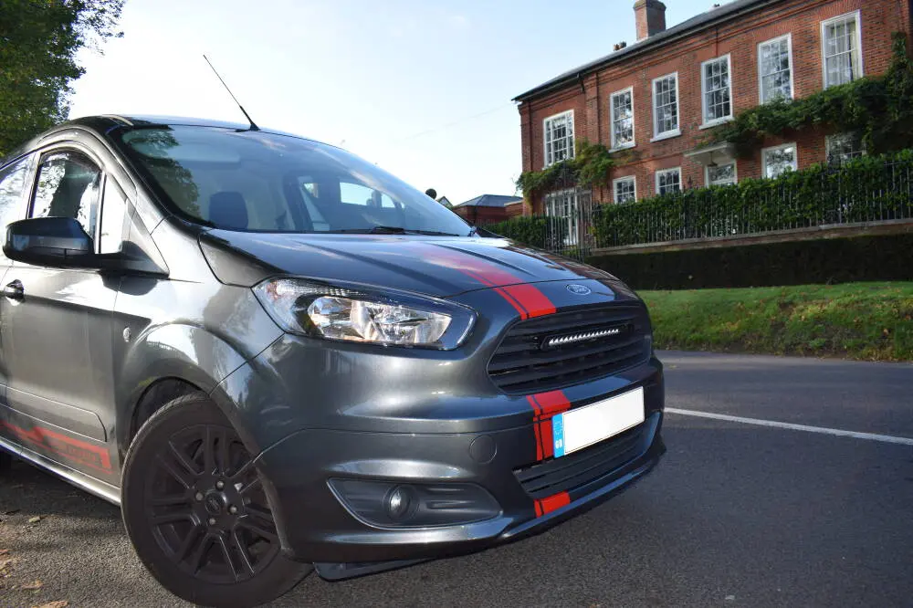 Grillkit LAZER Linear 18 Elite Ford Transit Courier I 2014 - 2023 Image 5