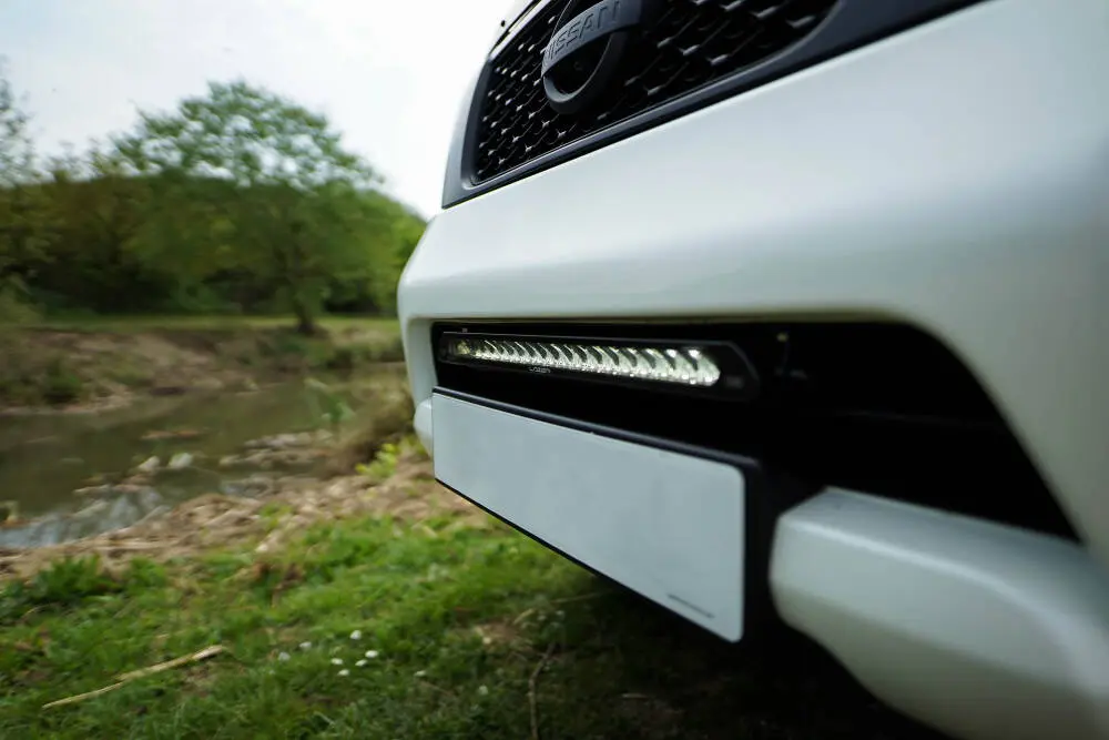 Grillkit LAZER Linear 18 Elite Nissan Navara IV NP300 2015 - 2022 Image 1
