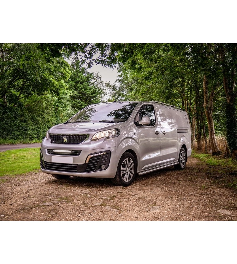 Grillkit Lazer Linear 18 Peugeot Expert III / Traveller 2016 - 2023 │ Komplett ekstralyspakke – bilde 4
