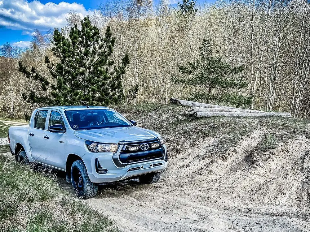 Grillkit LAZER TRIPLE-R 750 Elite (Gen2) Toyota Hilux VIII Facelift 2020 -> – bilde 2
