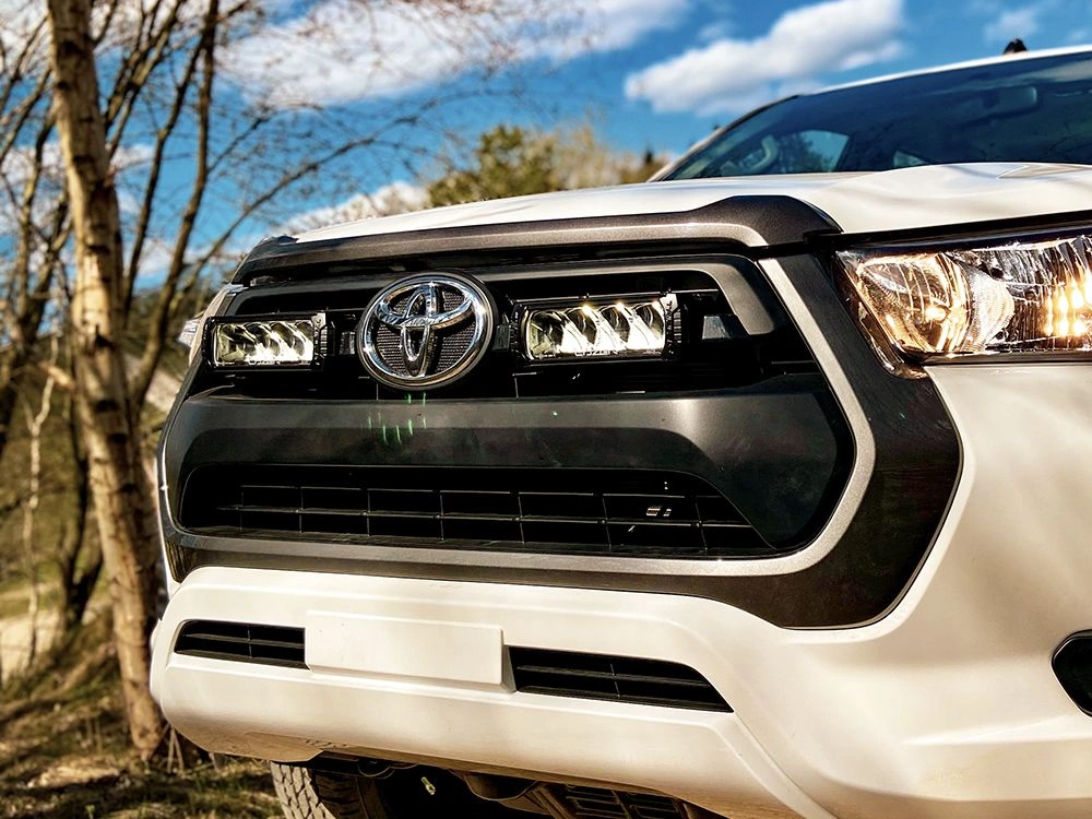 Grillkit Lazer Triple-R 750 Toyota Hilux 2020 -> │ Komplett ekstralyspakke – bilde 3