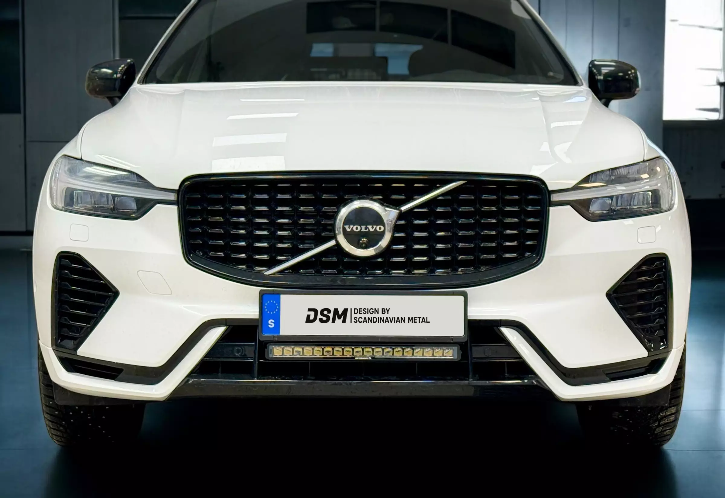 Grillkit Volvo XC60 II 2017 -> │ DSM Optibeam Pure 506 - Komplett ekstralyspakke