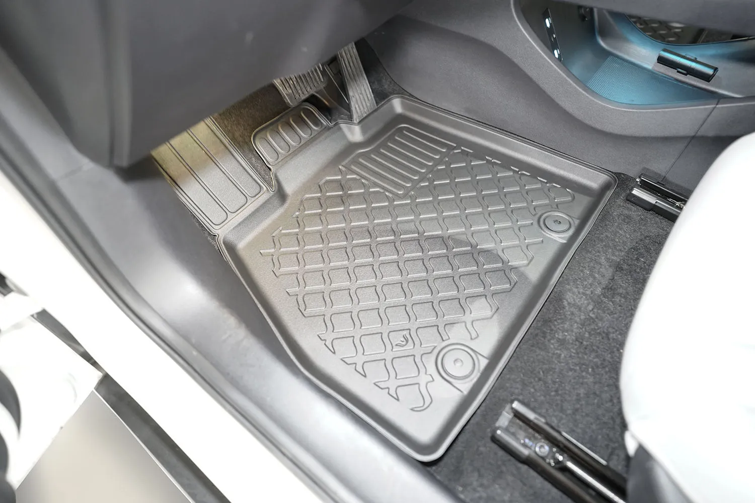 Gulvmatter BYD Seal 6 DM-i 2025 -> │ Plug-in Hybrid – bilde 2