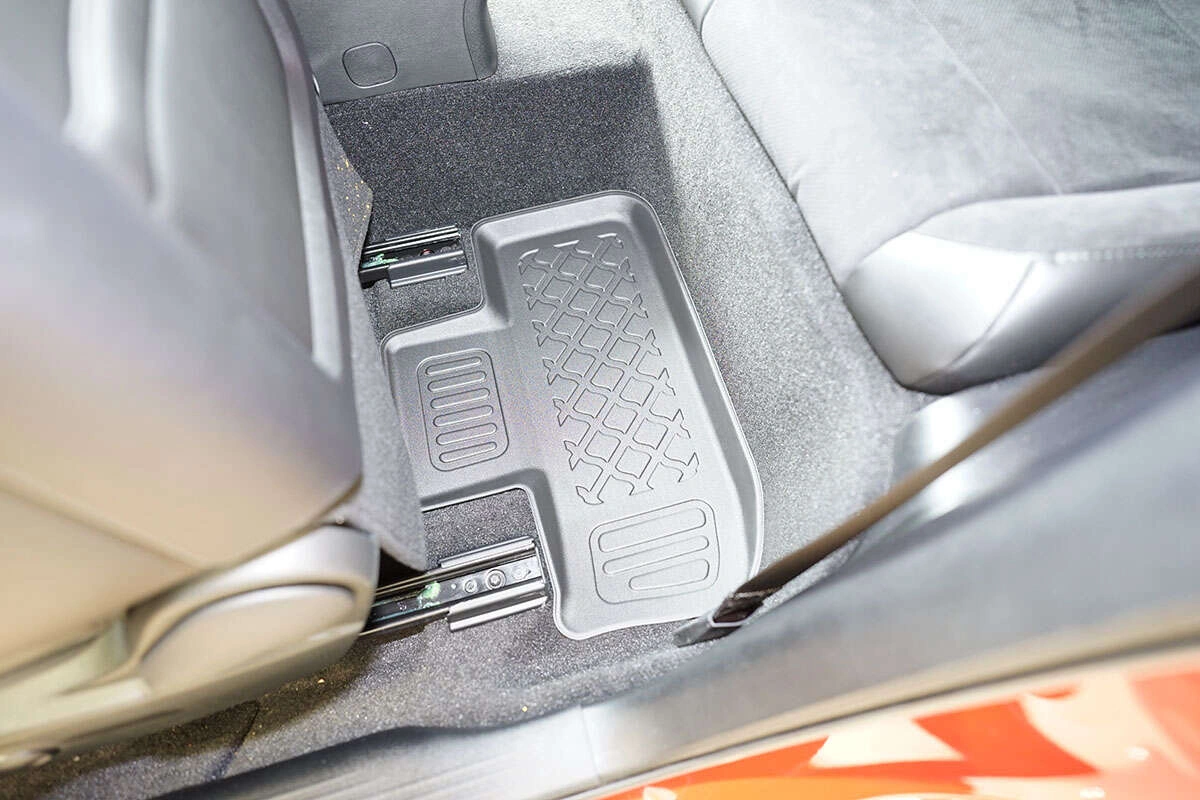 Gulvmatter Dodge Challenger III Coupe 2008 - 2023 │ Guardliner Floor Liners – bilde 3