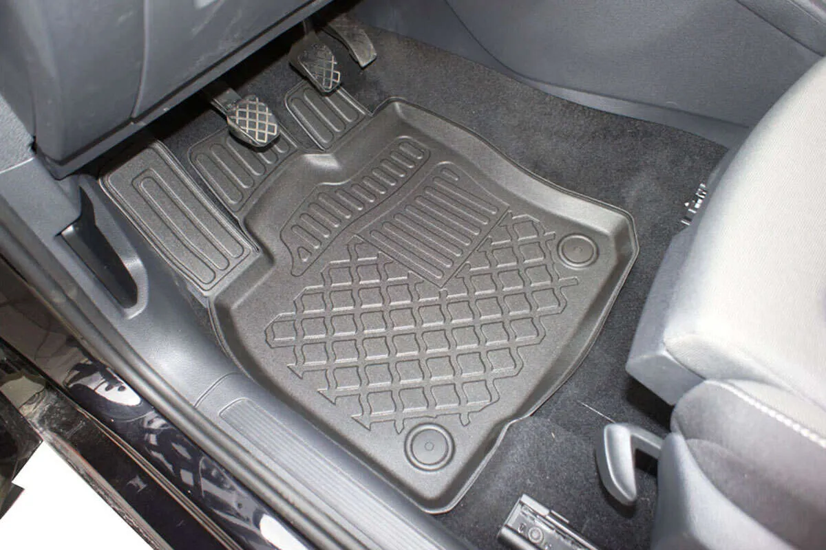 Gulvmatter foran Audi Q2 GA 2016 - 2026 / VW T-Roc I 2017 - 2025 / VW Sportsvan 2014 - 2020 / Seat Ateca 2016 -> / Škoda Karoq 2017 ->
