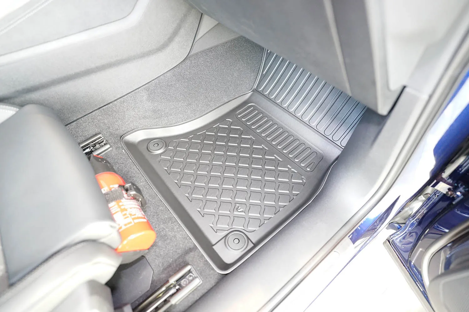 Gulvmatter foran Audi Q5 III 2024 -> │ Diesel / mHEV