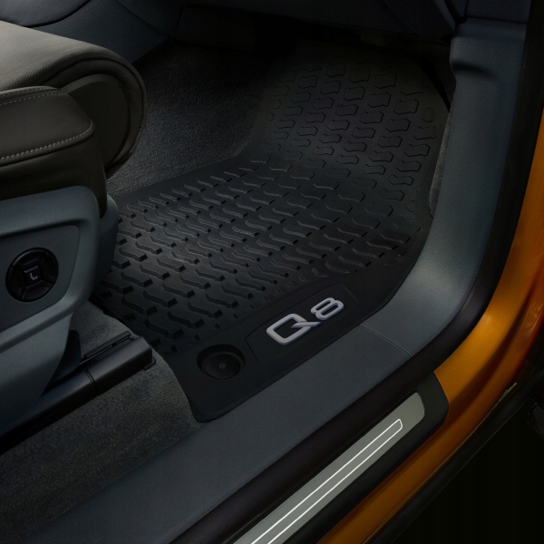 Gulvmatter foran Audi Q8 2018 ->