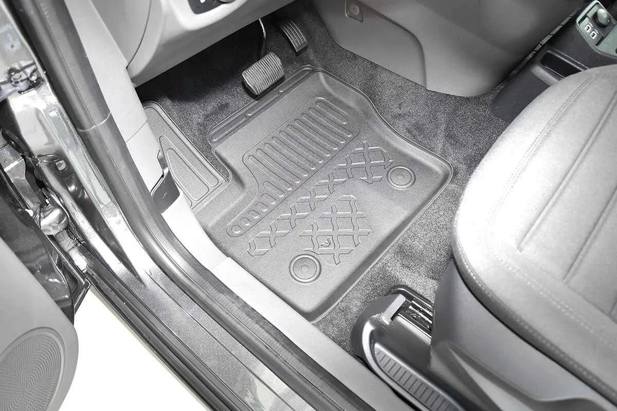 Gulvmatter foran Ford Grand Tourneo Connect II 2014 ->