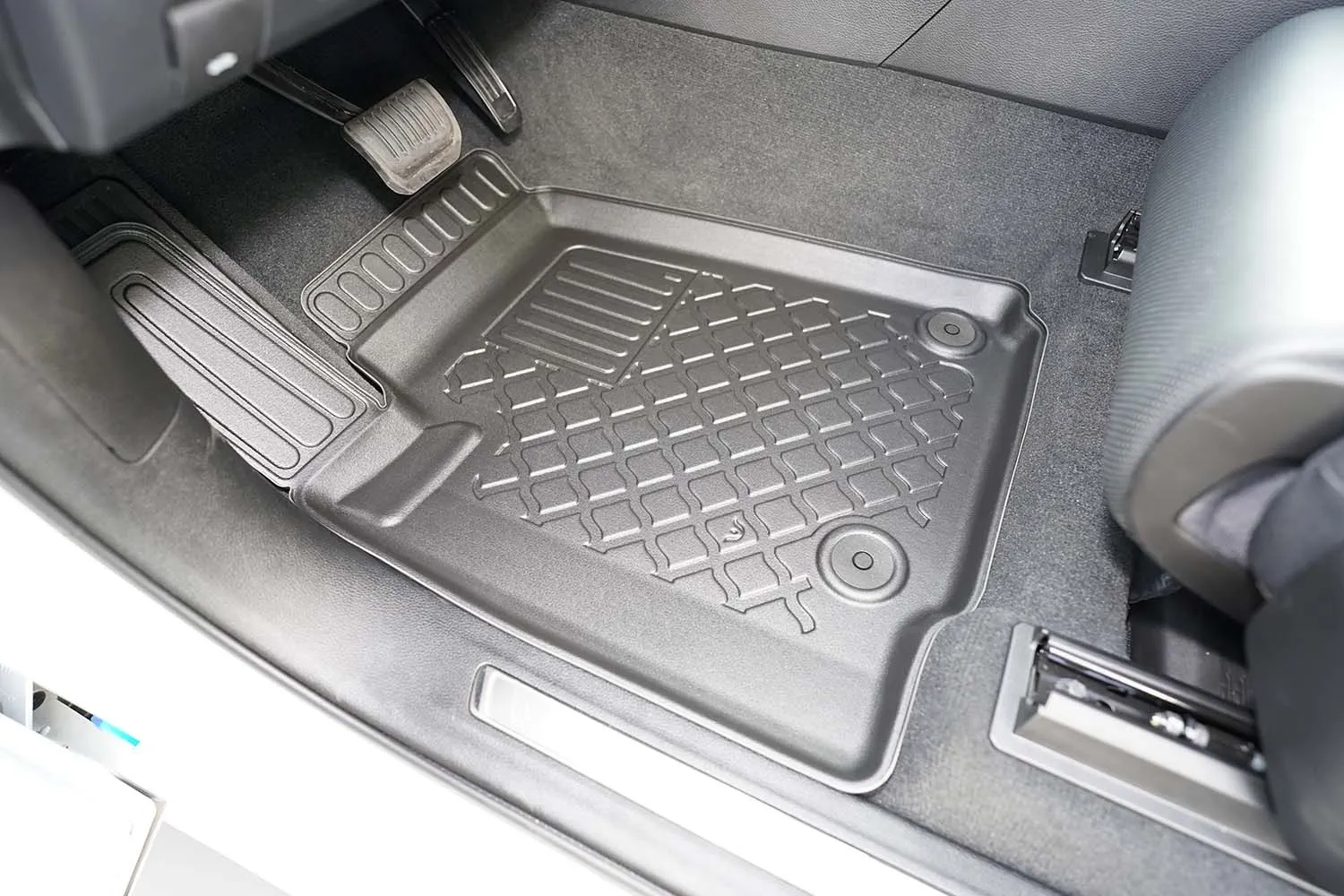 Gulvmatter foran Jeep Grand Cherokee V (WL) 2022 -> │ 4xe Plug-in Hybrid