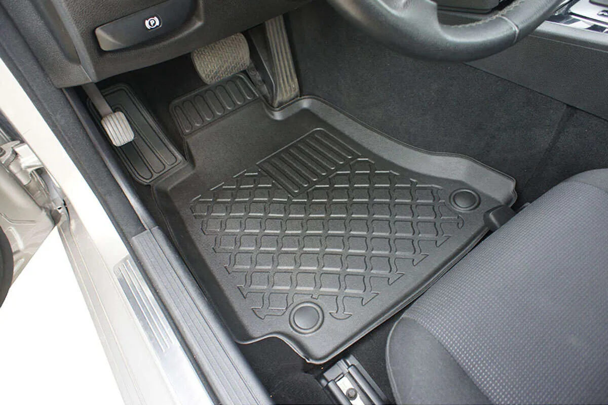 Gulvmatter foran Mercedes-Benz C (W204) 2007 - 2014