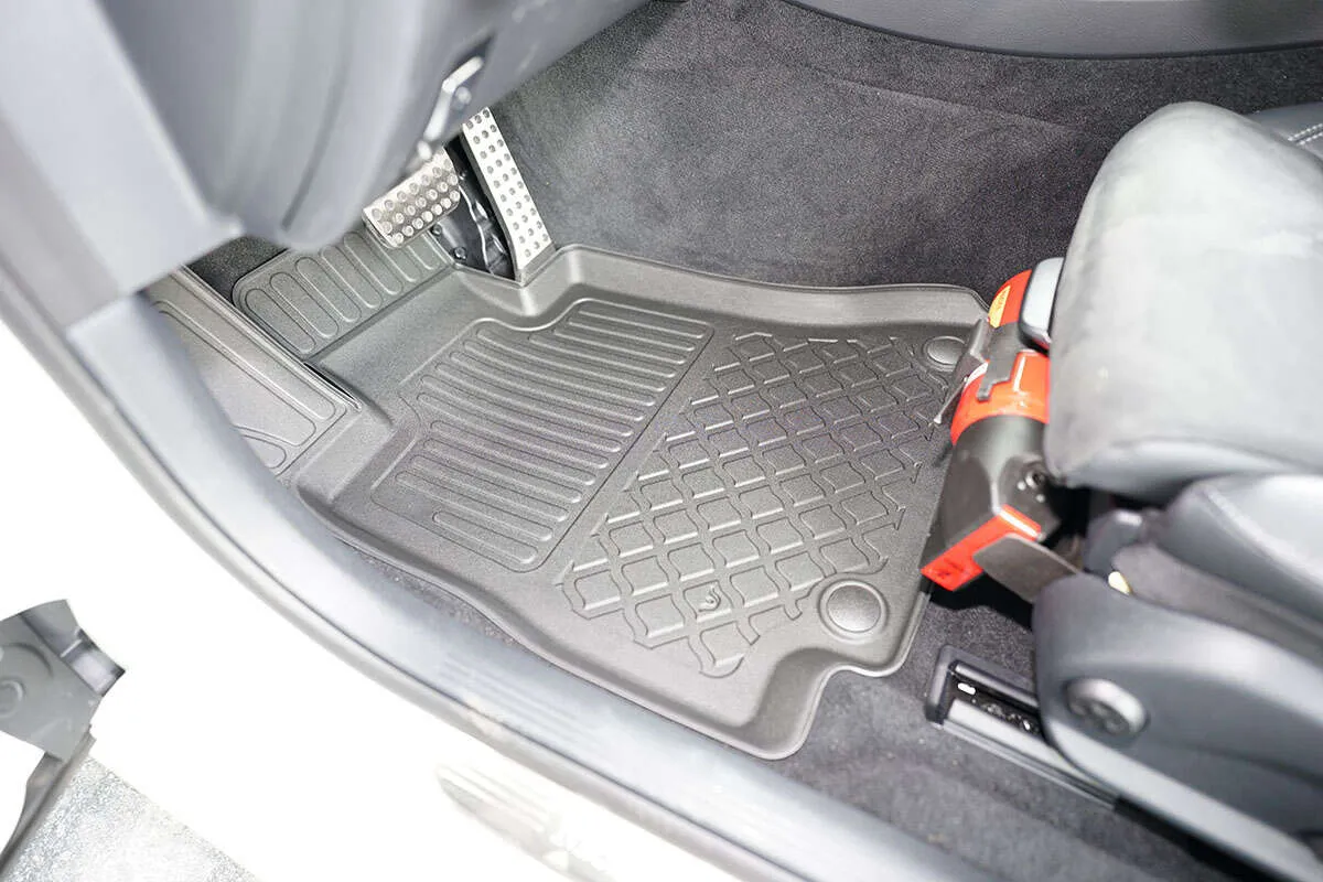 Gulvmatter foran Mercedes-Benz E (W213) 2017 ->