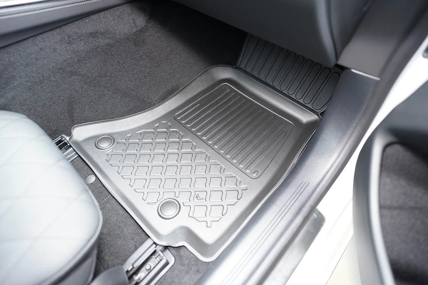 Gulvmatter foran Mercedes-Benz E (W214) 2023 -> │ inkl. Plug-in Hybrid – bilde 2