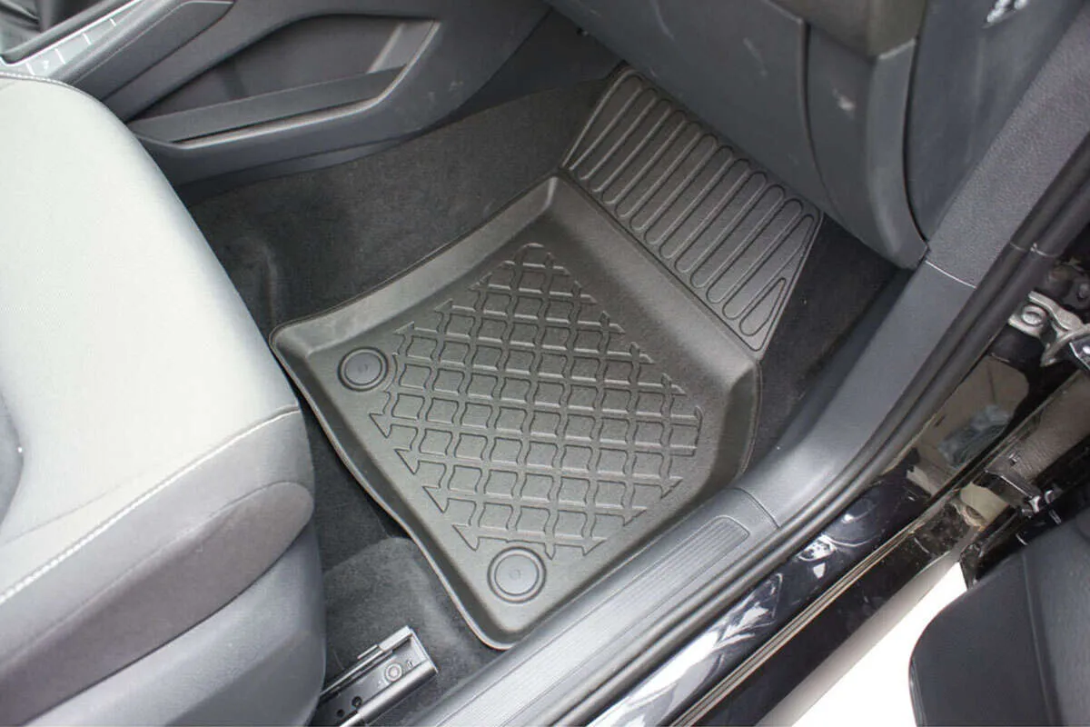Gulvmatter foran Seat Ateca 2016 -> / Škoda Karoq 2017 -> / VW Golf Sportsvan 2014 - 2019 / VW T-Roc 2017 - 2025 / Audi Q2 2016 -> / Cupra Ateca 2018 -> – bilde 2