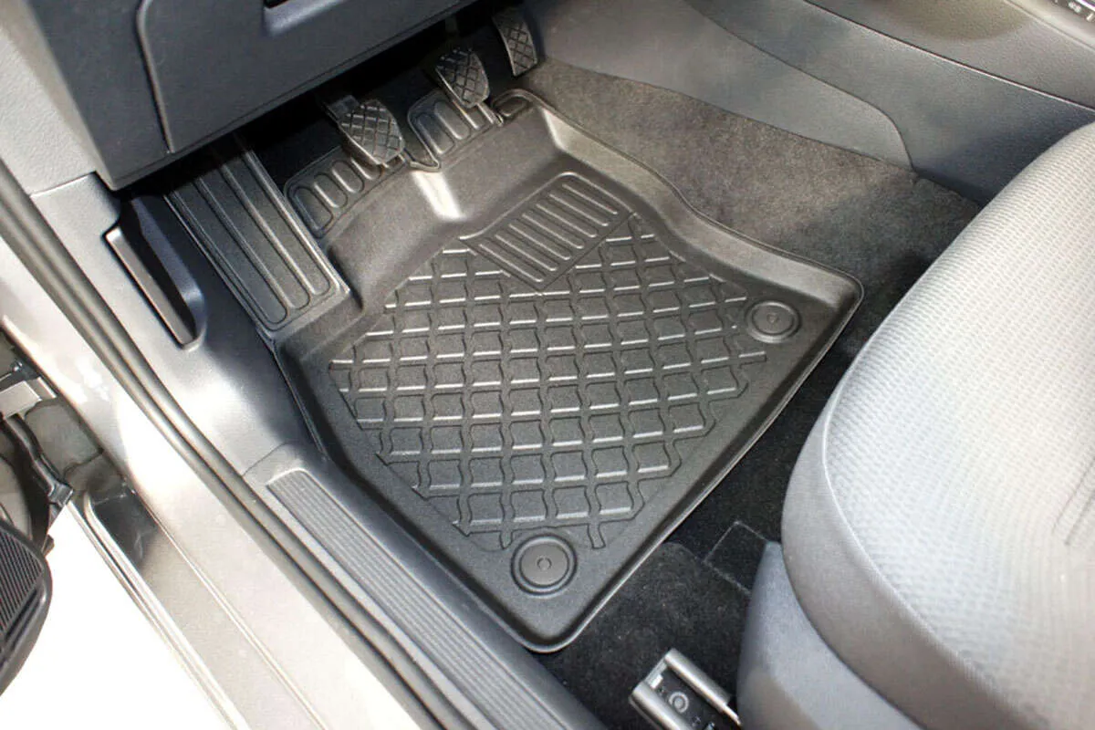 Gulvmatter foran Seat Leon III 2012 - 2020 / VW Golf VII 2012 - 2019 / VW Golf VIII 2019 -> / Škoda Octavia III 2013 - 2020 / Škoda Octavia IV 2020 -> / Seat Leon IV 2020 ->