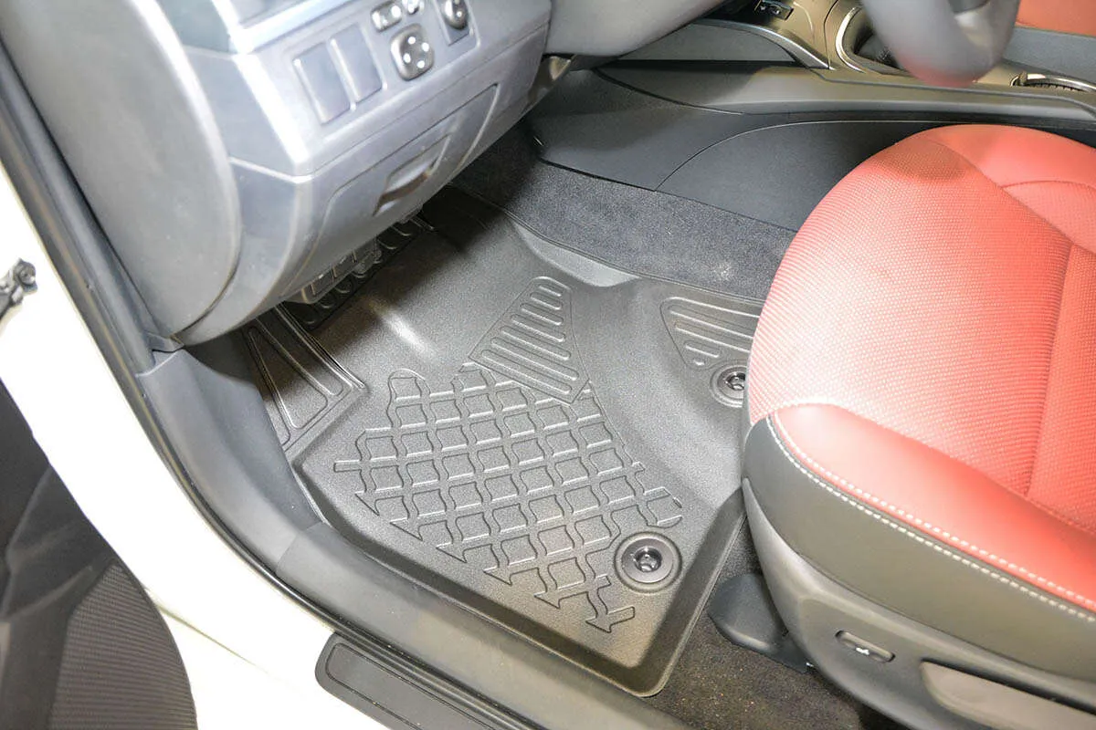 Gulvmatter foran Toyota Avensis III 2009 - 2018