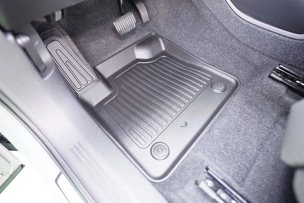 Gulvmatter foran Volvo C40 Recharge 2021 ->