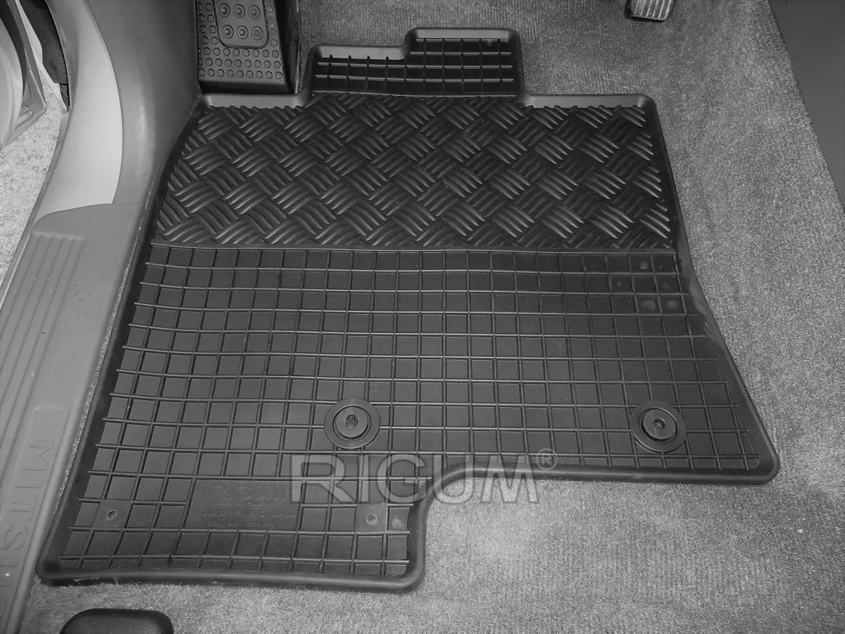 Gulvmatter Mitsubishi Pajero IV 2006 - 2021 – bilde 4