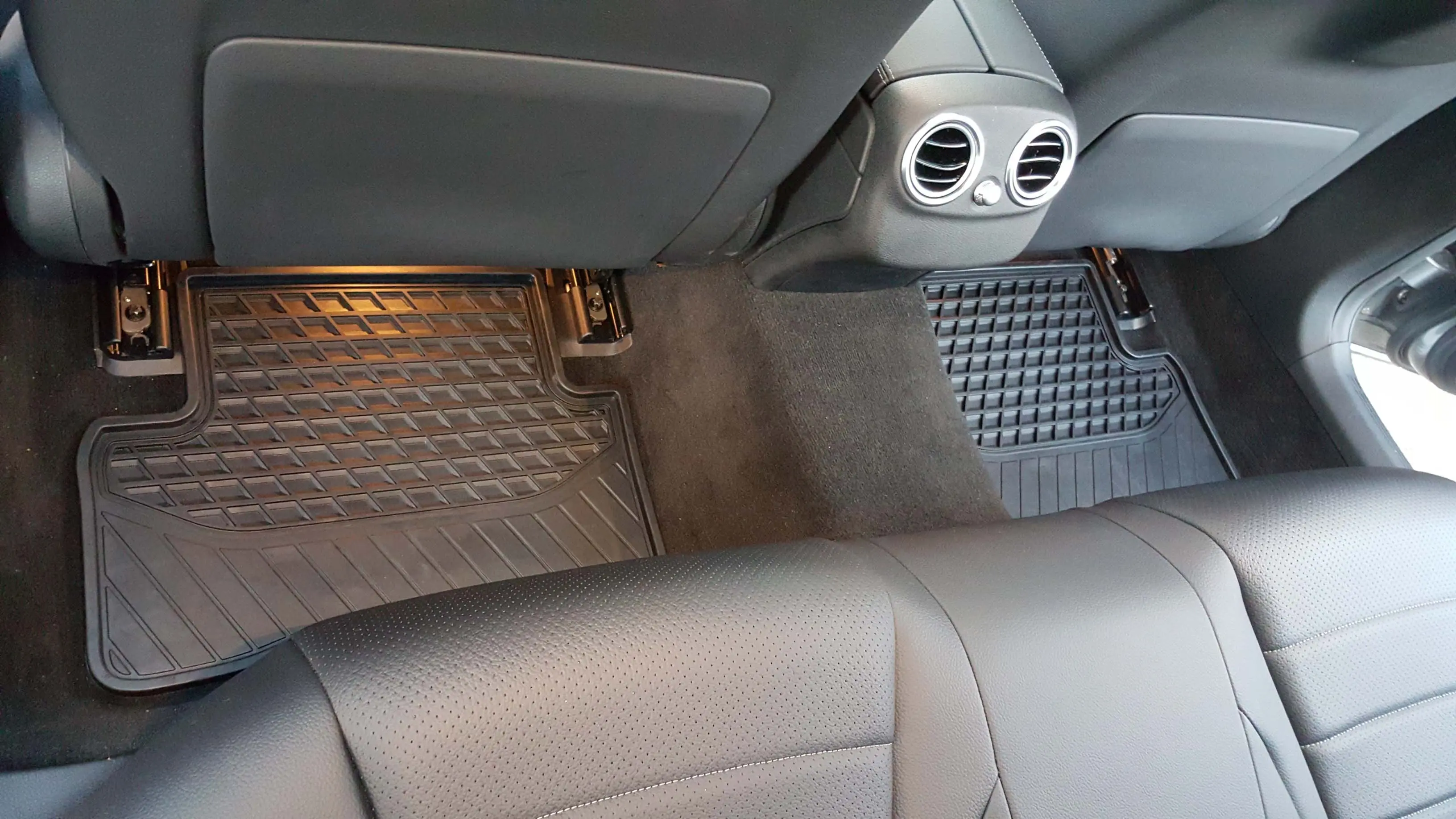 Gulvmatter OEM Mercedes-Benz C (W205) 2014 - 2021 – bilde 9