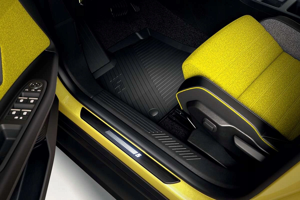 Gulvmatter Renault 5 E-Tech Electric 2025 -> │ Genuine® Floor Liners - sett 4 stk.