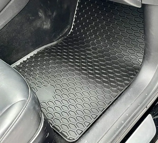 Gulvmatter Tesla Model 3 2017 -> │ Allværsmatter Doma Floor Liners - sett 4 stk. – bilde 2