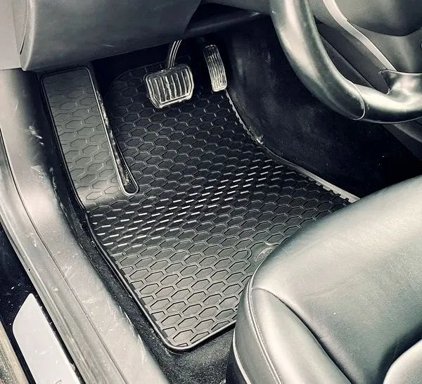 Gulvmatter Tesla Model 3 2017 -> │ Allværsmatter Doma Floor Liners - sett 4 stk.