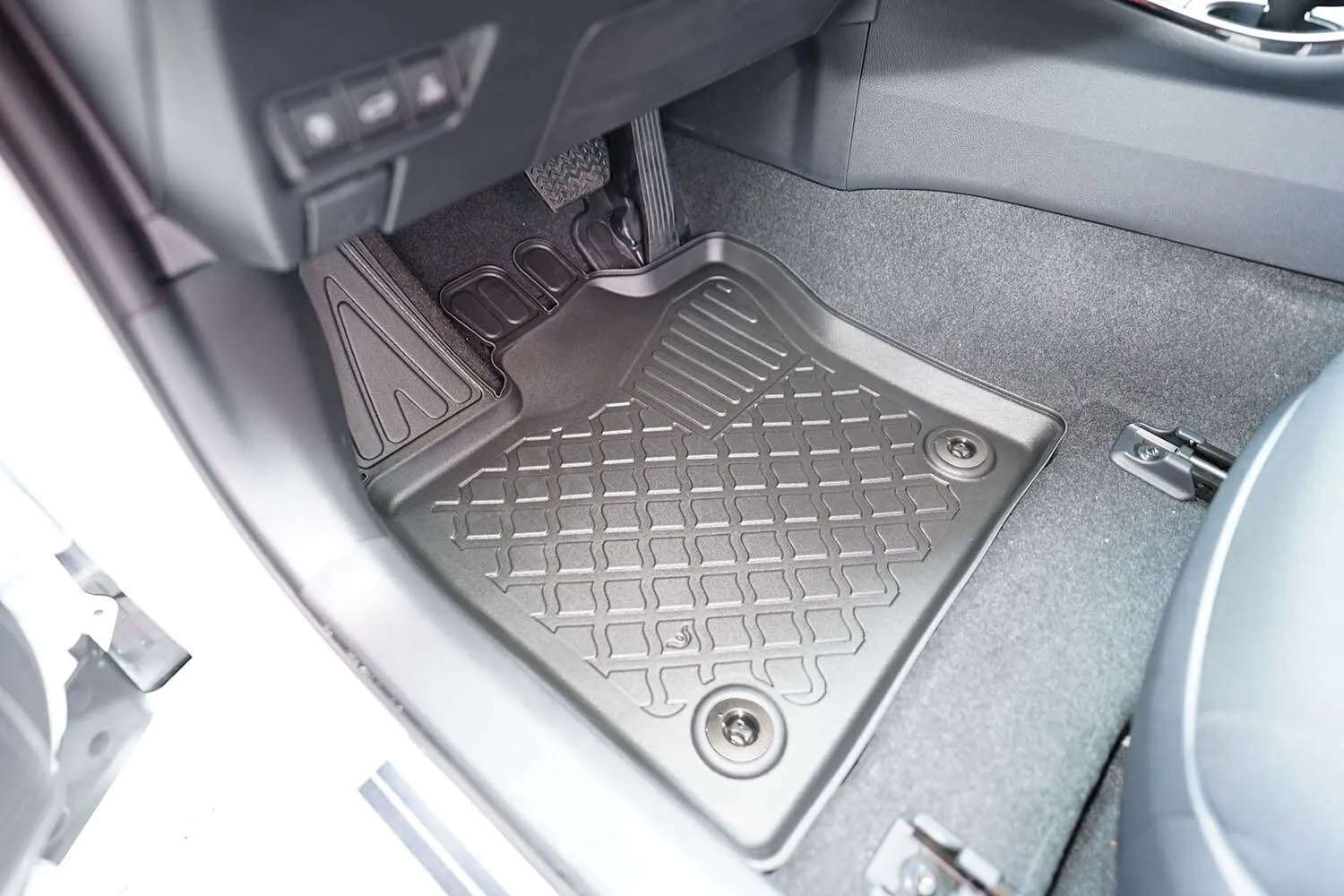 Gulvmatter Toyota Prius V 2023 -> │ Plug-in Hybrid