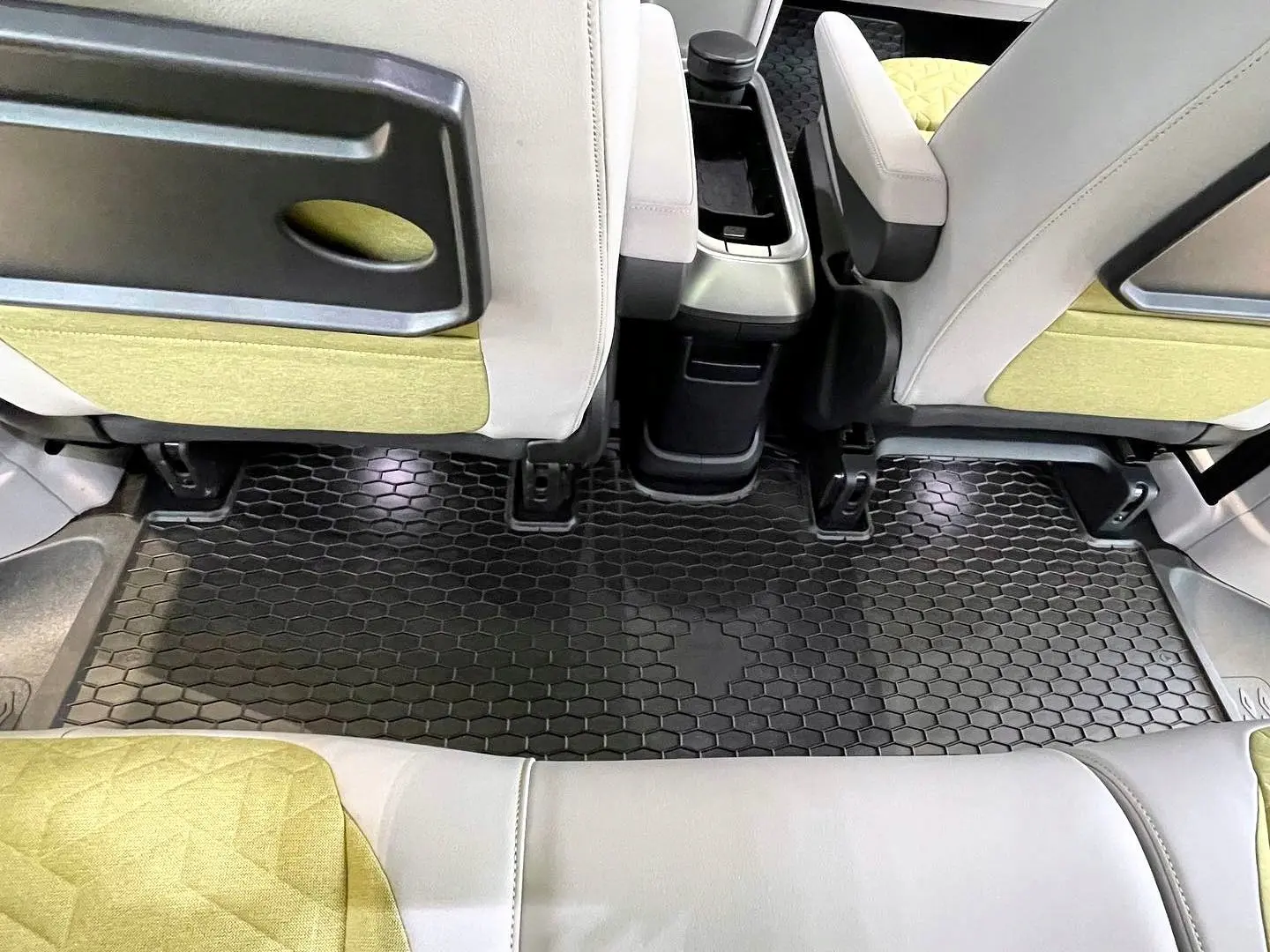 Gulvmatter VW ID. Buzz 2022 -> │ 2. seterad - NWB - 5 seter – bilde 6