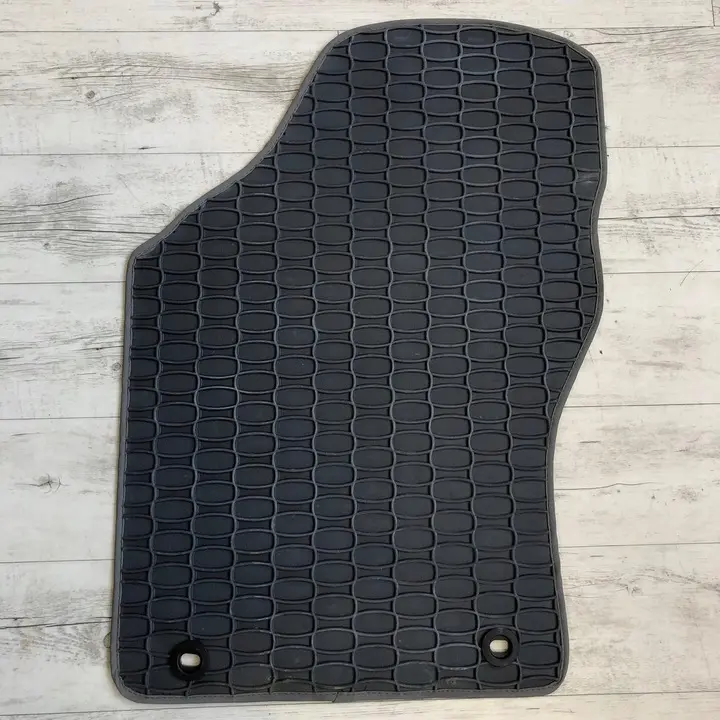 Gummimatter Toyota Hiace IV (1995-2004) – bilde 8