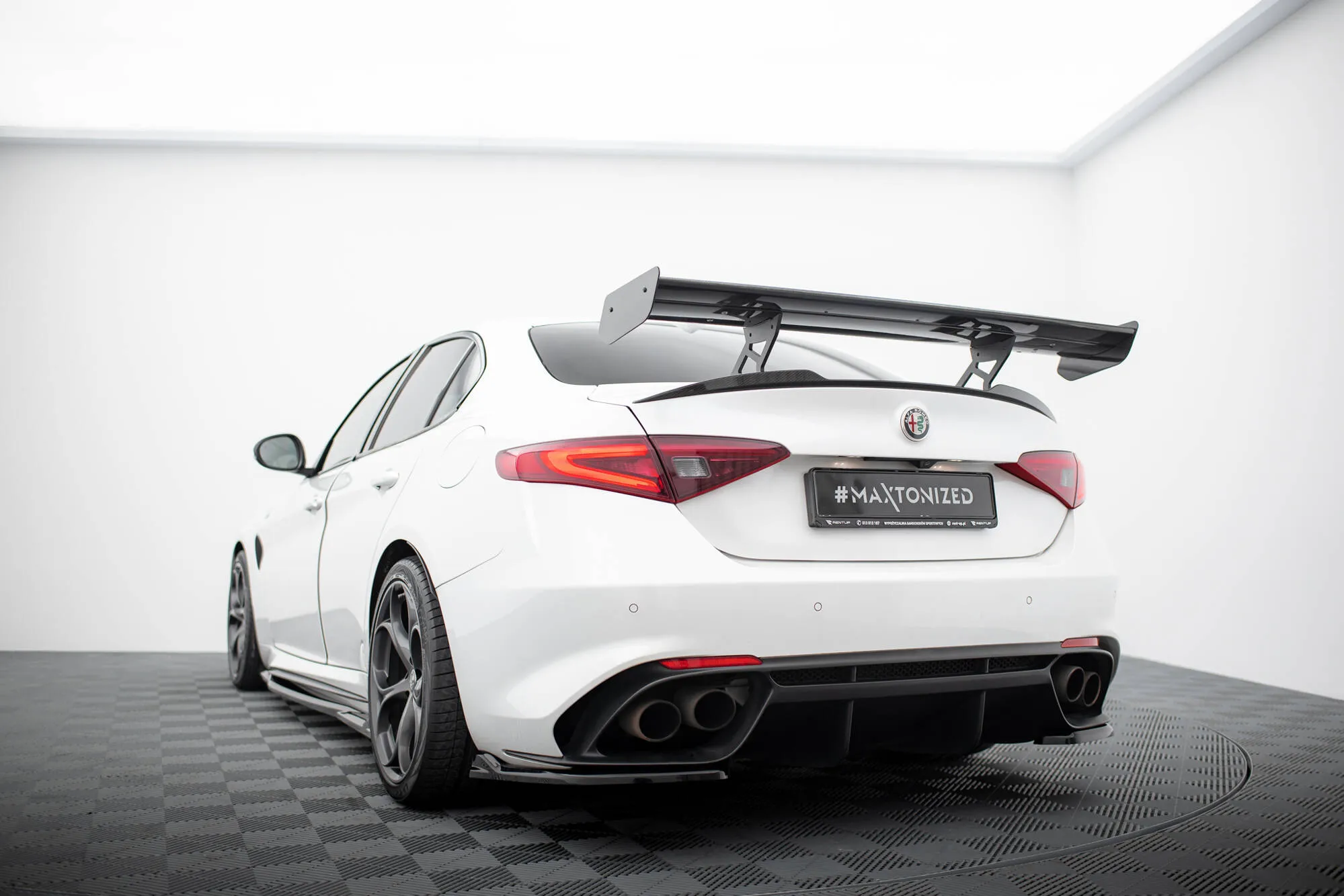 Hekkspoiler Alfa Romeo Giulia 2016 -> | Carbon Fiber Edition – bilde 3