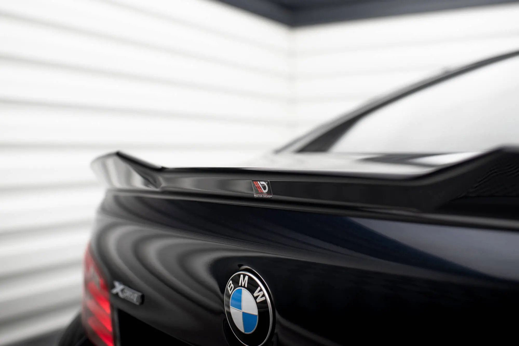 Hekkspoiler BMW 5 (F10) M-Pakke 2010 - 2017 | 3D Glossy Black Edition – bilde 3