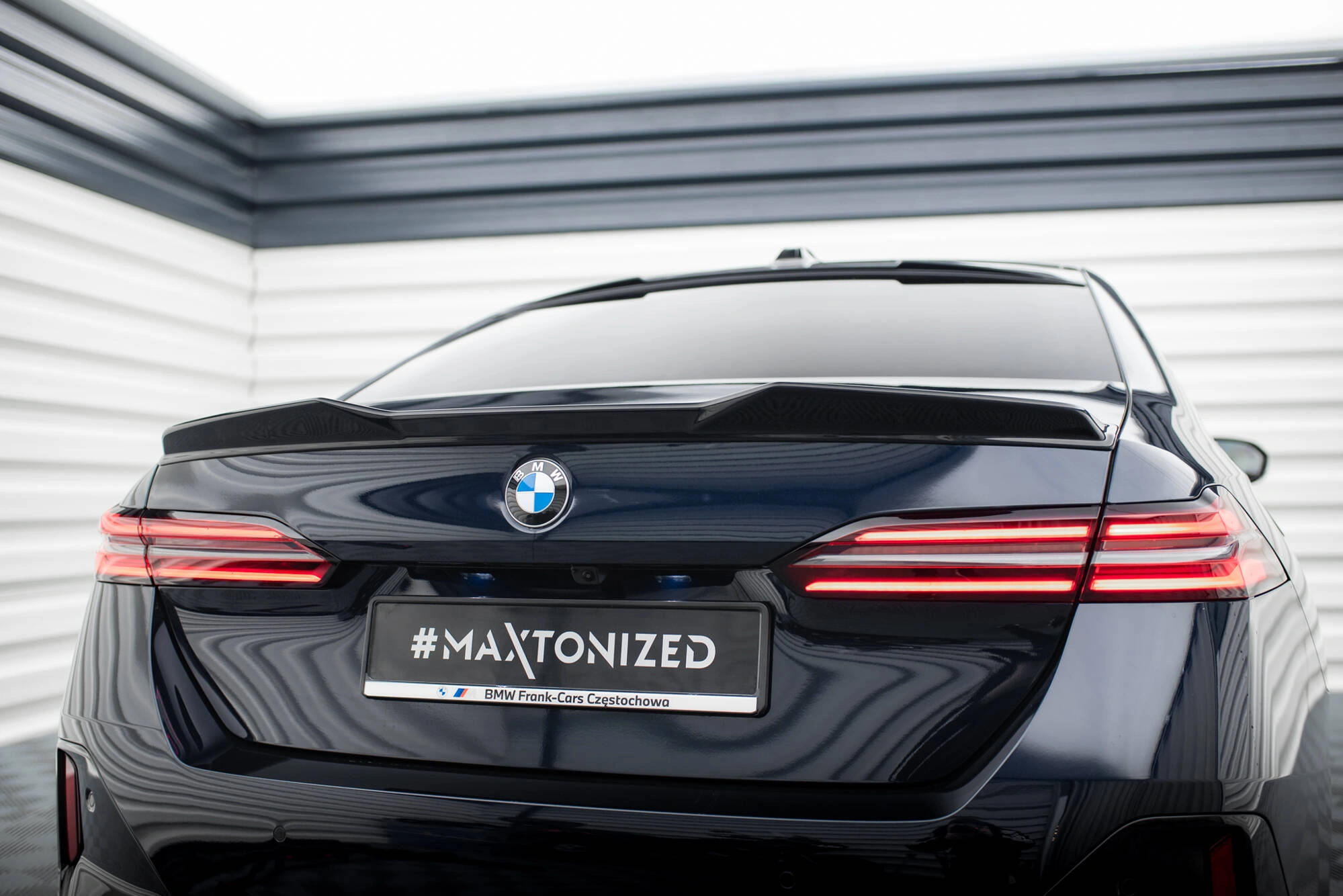 Hekkspoiler BMW 5 / i5 (G60) M-Pack 2023 -> | Glossy Black Edition – bilde 2