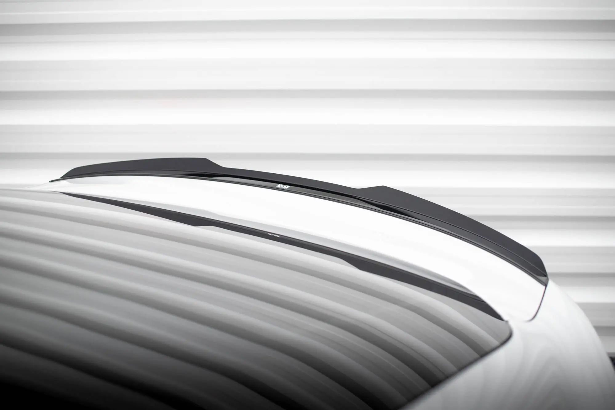 Hekkspoiler BMW i4 (G26) M-Pakke 2021-> | Glossy Black Edition – bilde 2