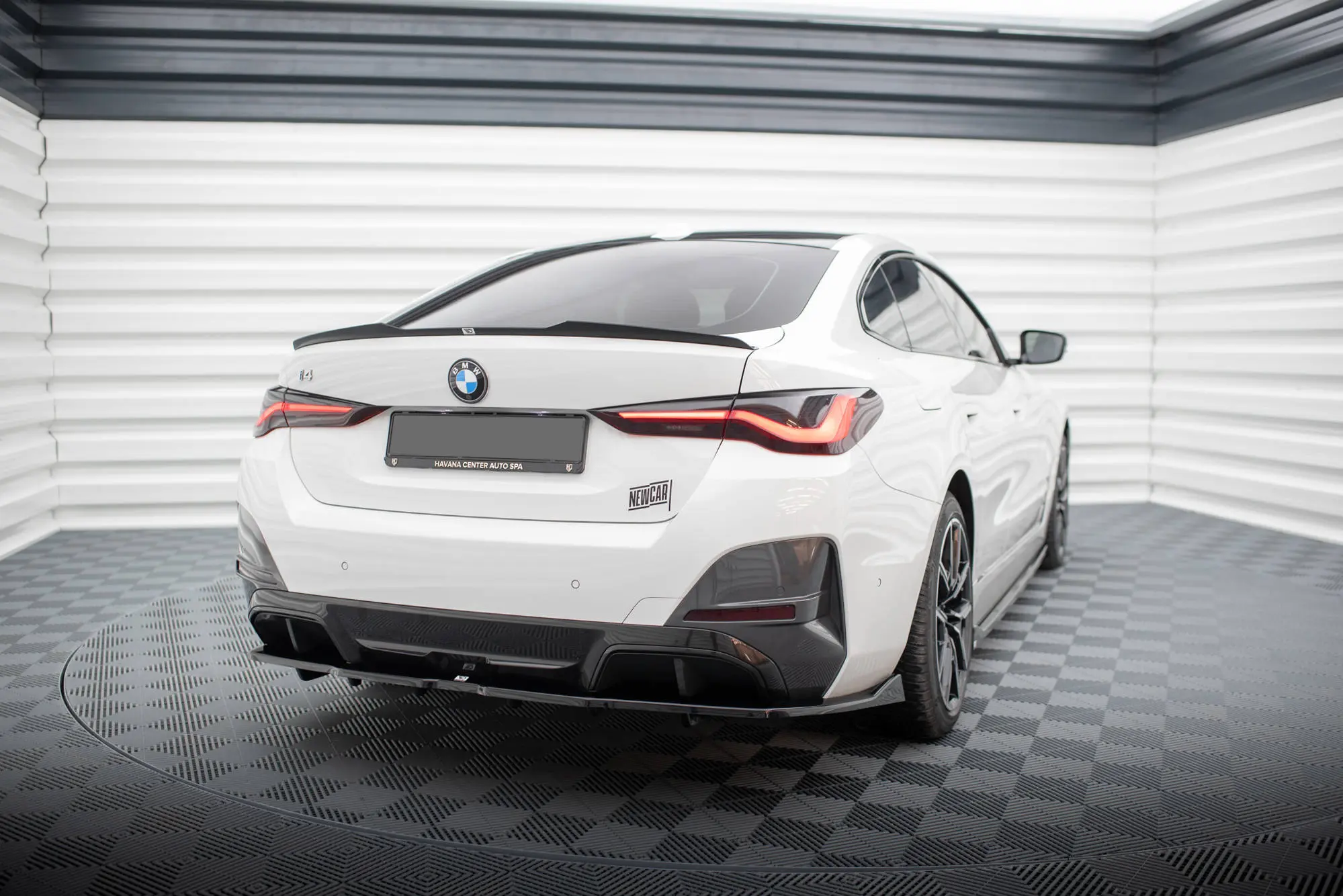 Hekkspoiler BMW i4 (G26) M-Pakke 2021-> | Glossy Black Edition – bilde 3