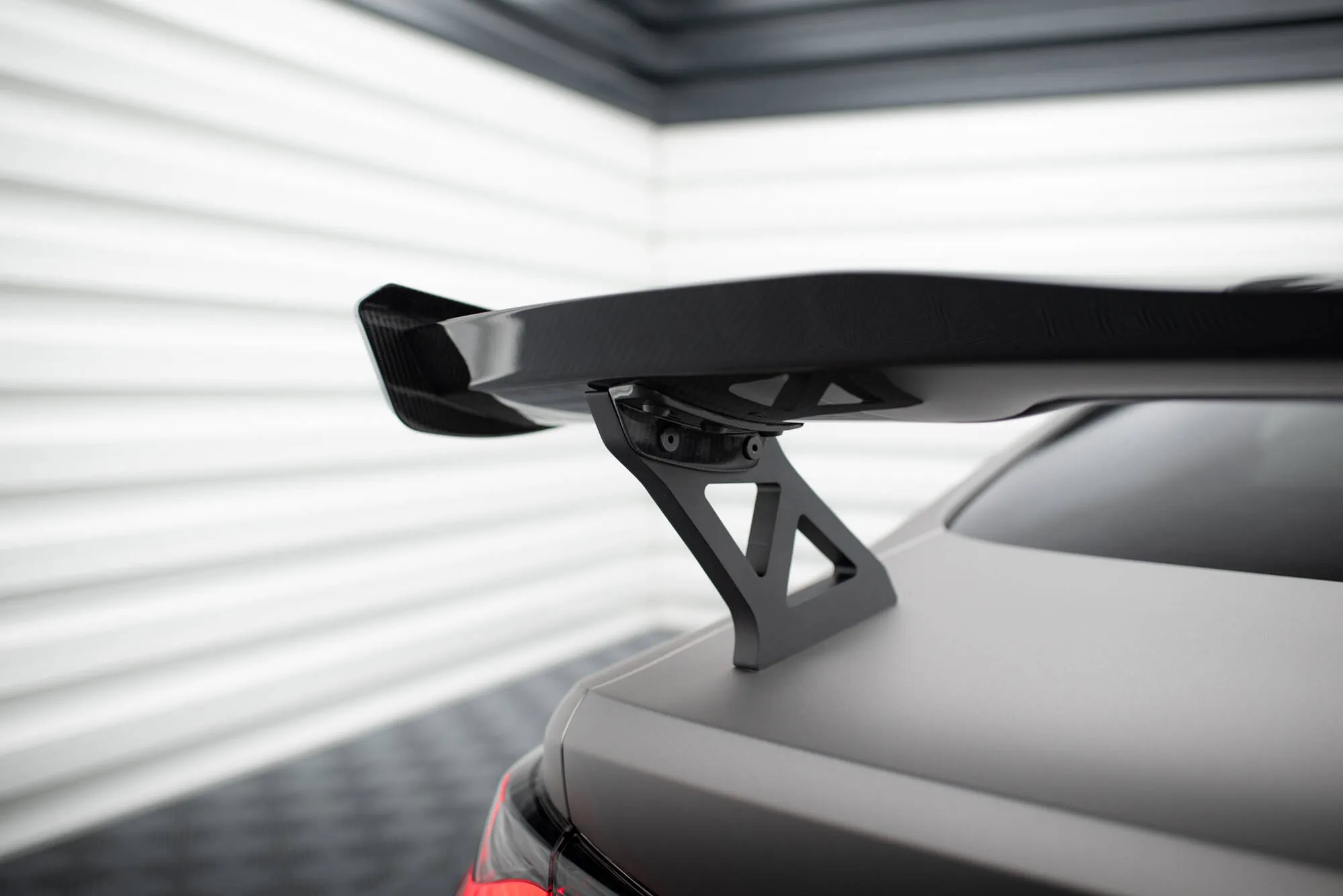 Hekkspoiler BMW M4 (G82) 2021-2026 | Carbon Fiber Edition – bilde 4