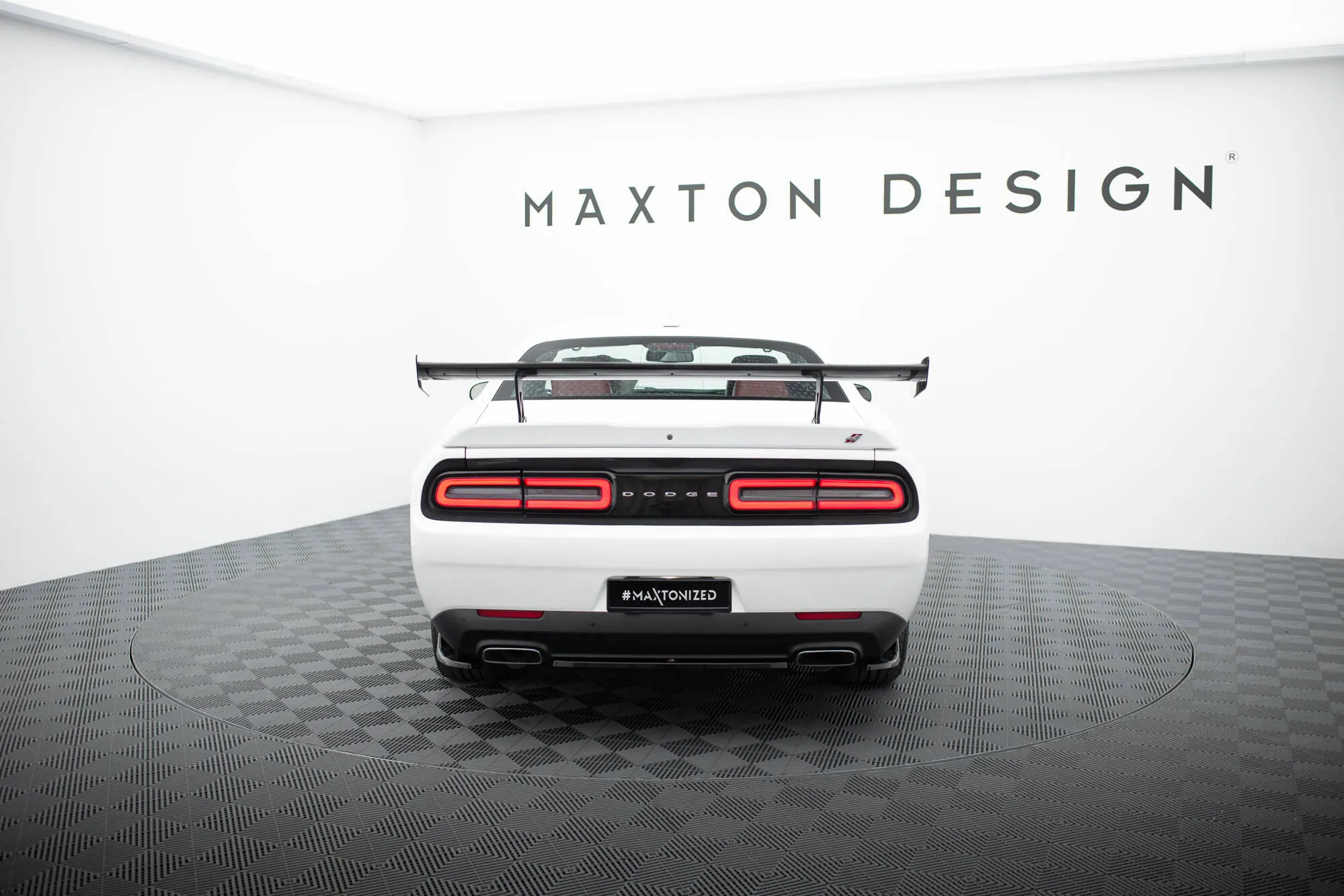 Hekkspoiler Dodge Challenger (K3) 2008 - 2023 | Carbon Fiber Edition