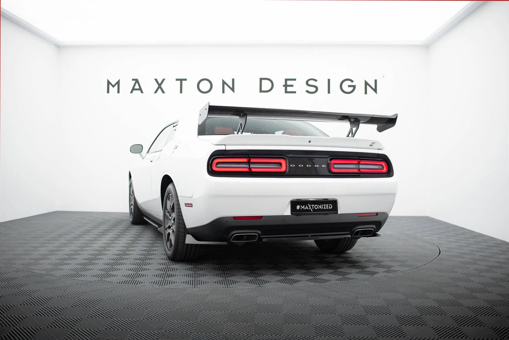 Hekkspoiler Dodge Challenger (K3) 2008 - 2023 | Carbon Fiber Edition – bilde 3