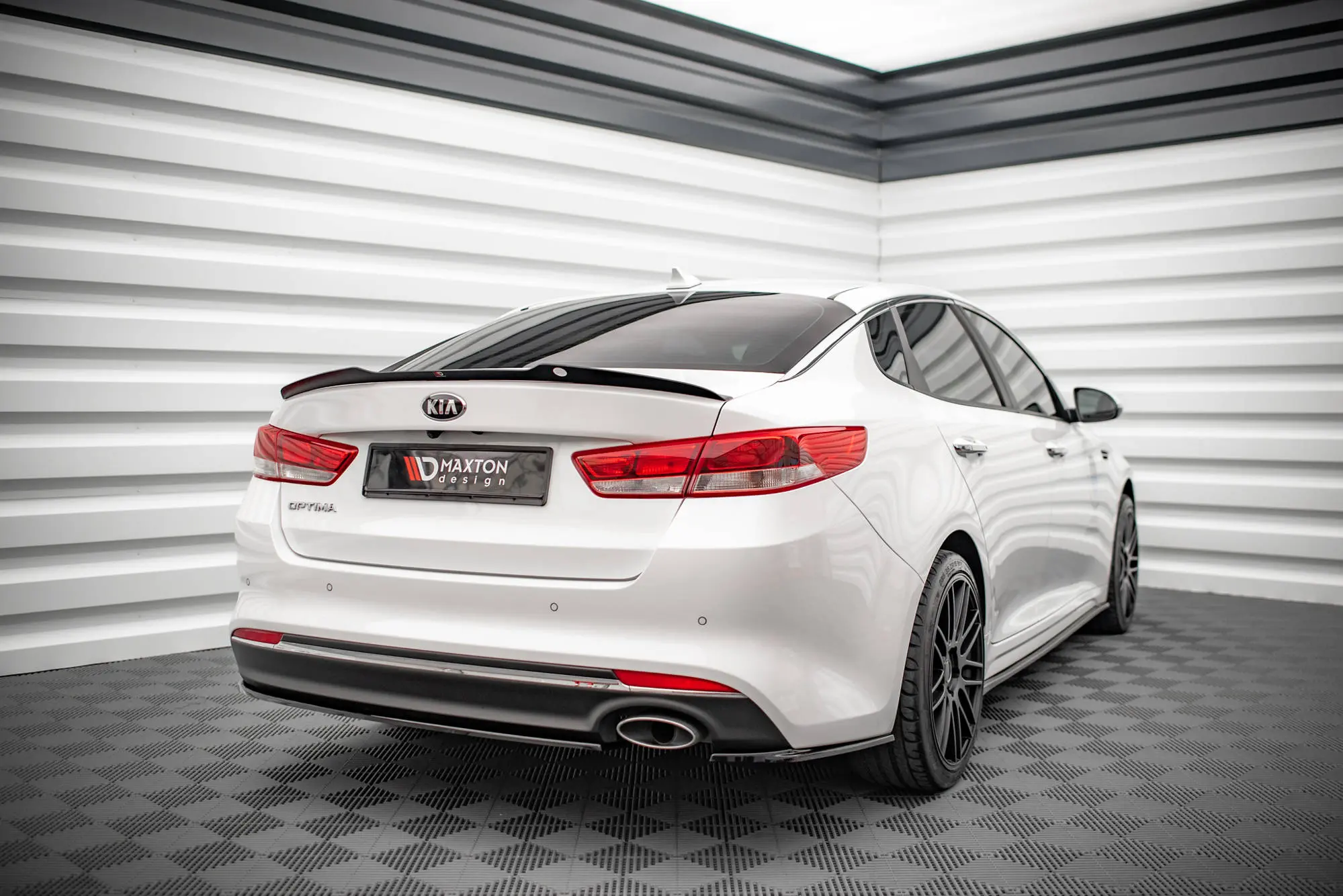 HEKKSPOILER KIA Optima IV 2015-2020 – bilde 3