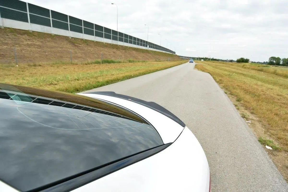 HEKKSPOILER Kia Stinger GT 2017-2023 – bilde 3