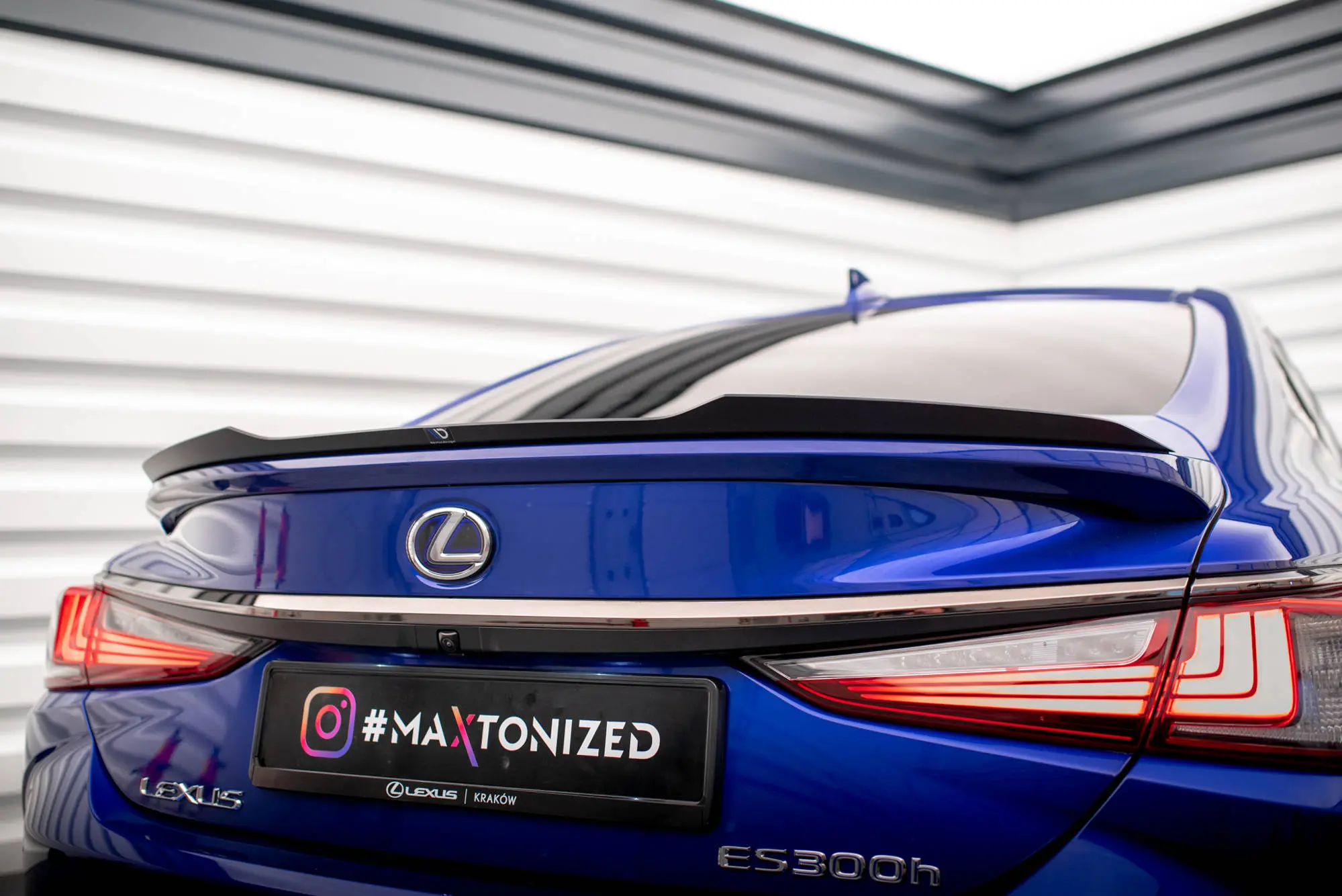 HEKKSPOILER Lexus ES VII F-Sport 2018->