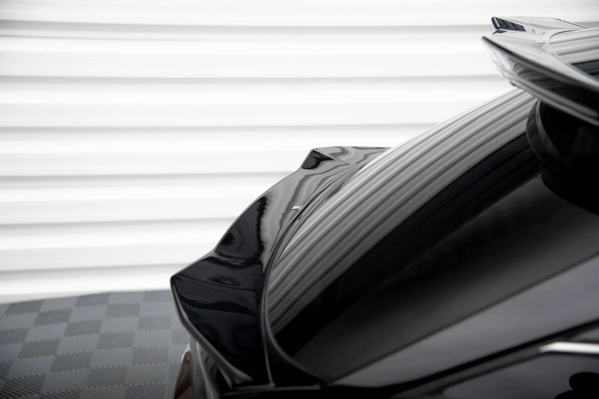 Hekkspoiler Lexus RX Mk4 facelift 2019 - 2022 | 3D Glossy Black Edition – bilde 4