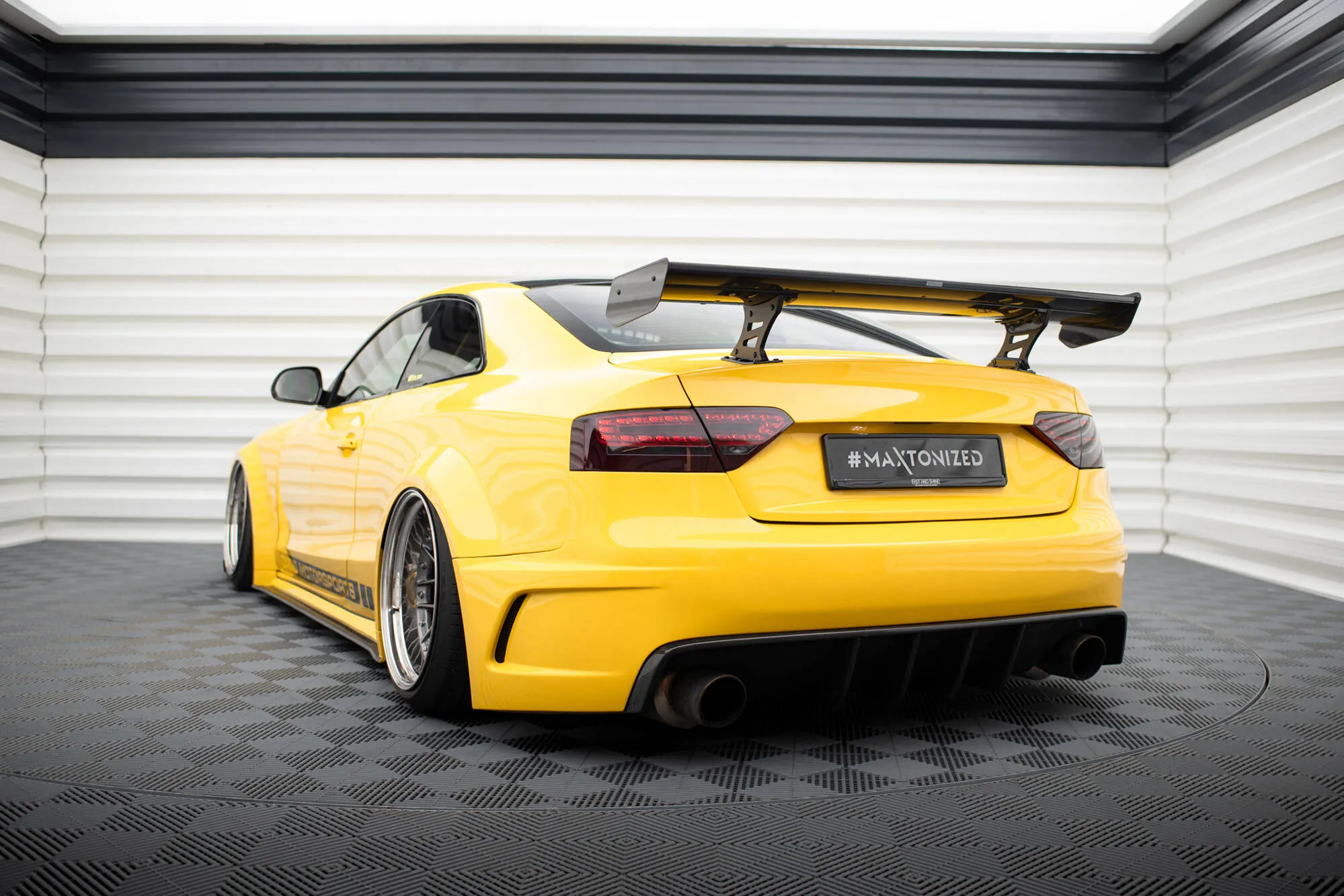 Hekkspoiler med indre bøyler Audi A5 2007-2016 | Carbon Fiber Edition – bilde 3