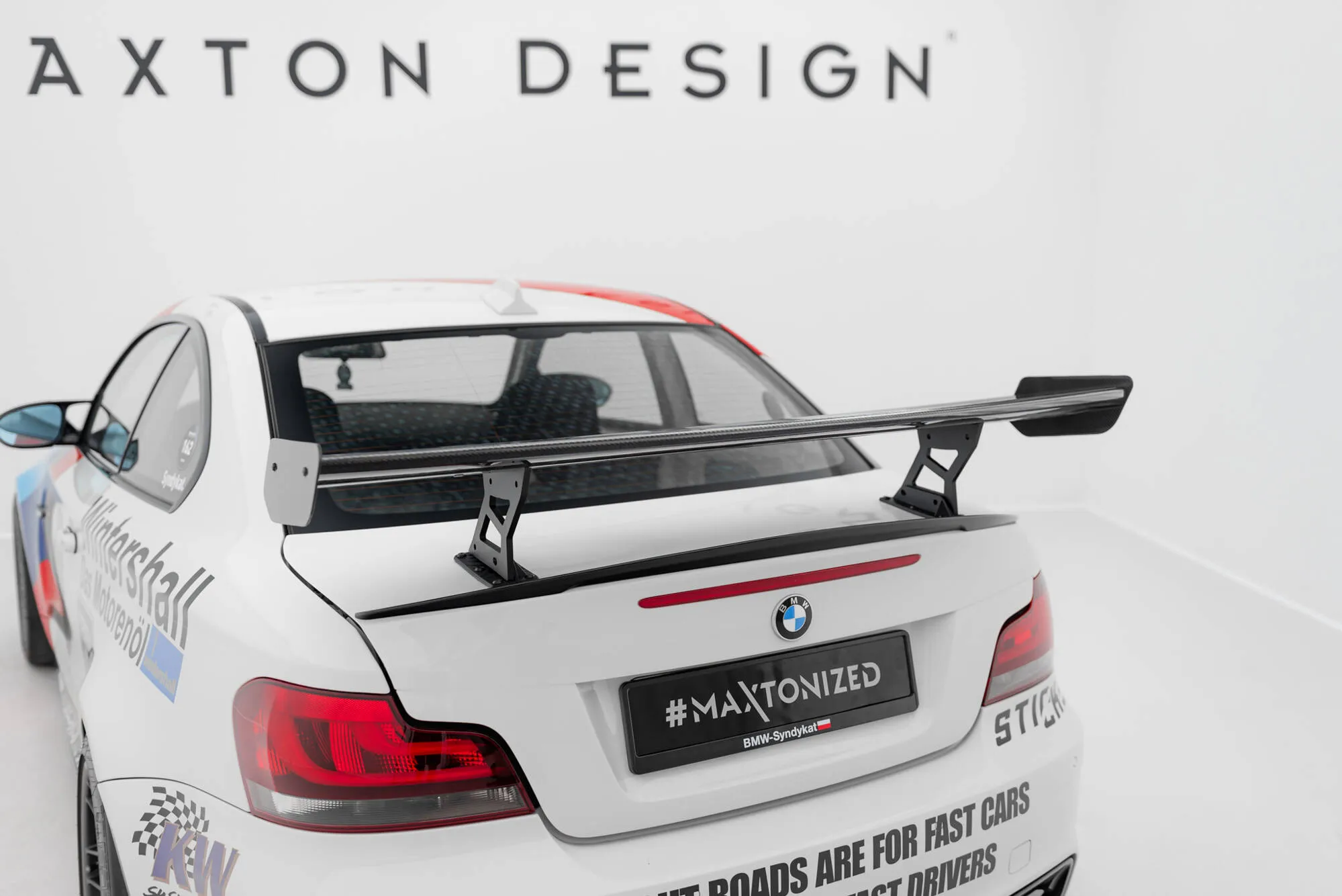 Hekkspoiler med indre bøyler BMW 1 (E81) 2007 - 2012 | Carbon Fiber Edition V2