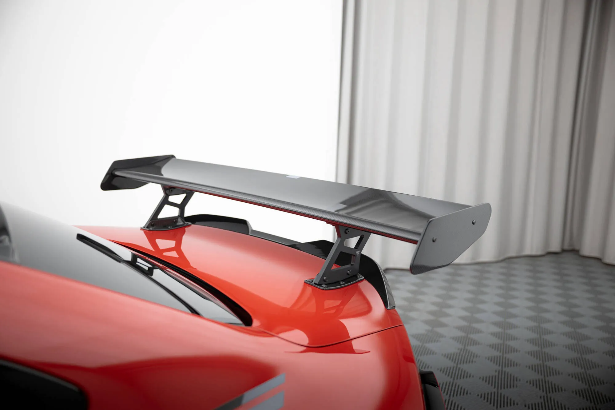 Hekkspoiler med indre bøyler BMW M2 (G87) 2023-2026 | Carbon Fiber Edition – bilde 5