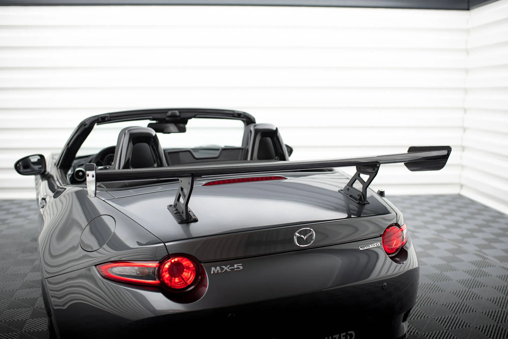 Hekkspoiler med indre bøyler Mazda MX-5 (Mk4) 2015-2026 | Carbon Fiber Edition