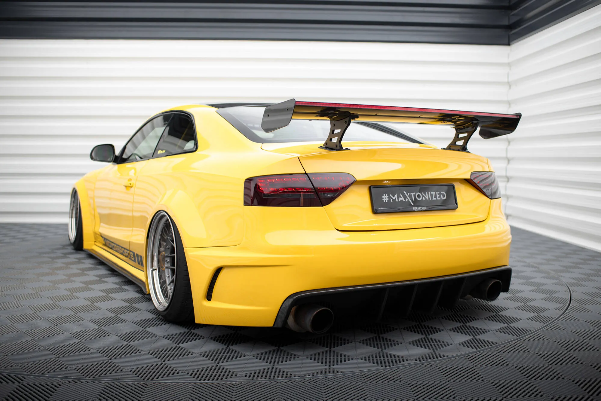 Hekkspoiler med indre bøyler med LED Audi A5 2007-2016 | Carbon Fiber Edition – bilde 12