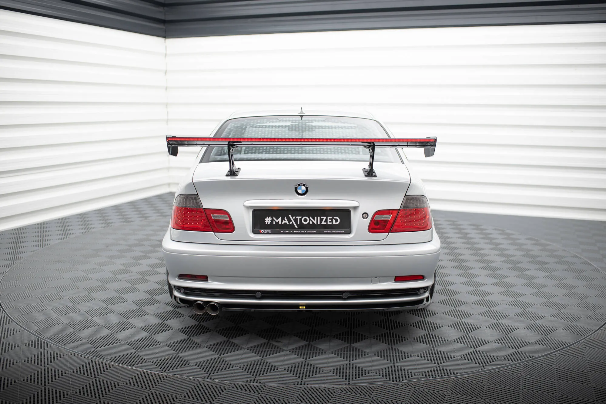 Hekkspoiler med indre bøyler med LED BMW 3 (E46) 1998 - 2005 | Carbon Fiber Edition – bilde 7